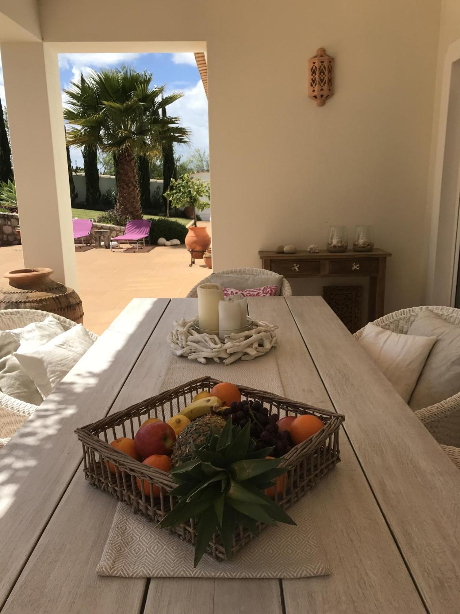 804 Quinta Felicidade Villa